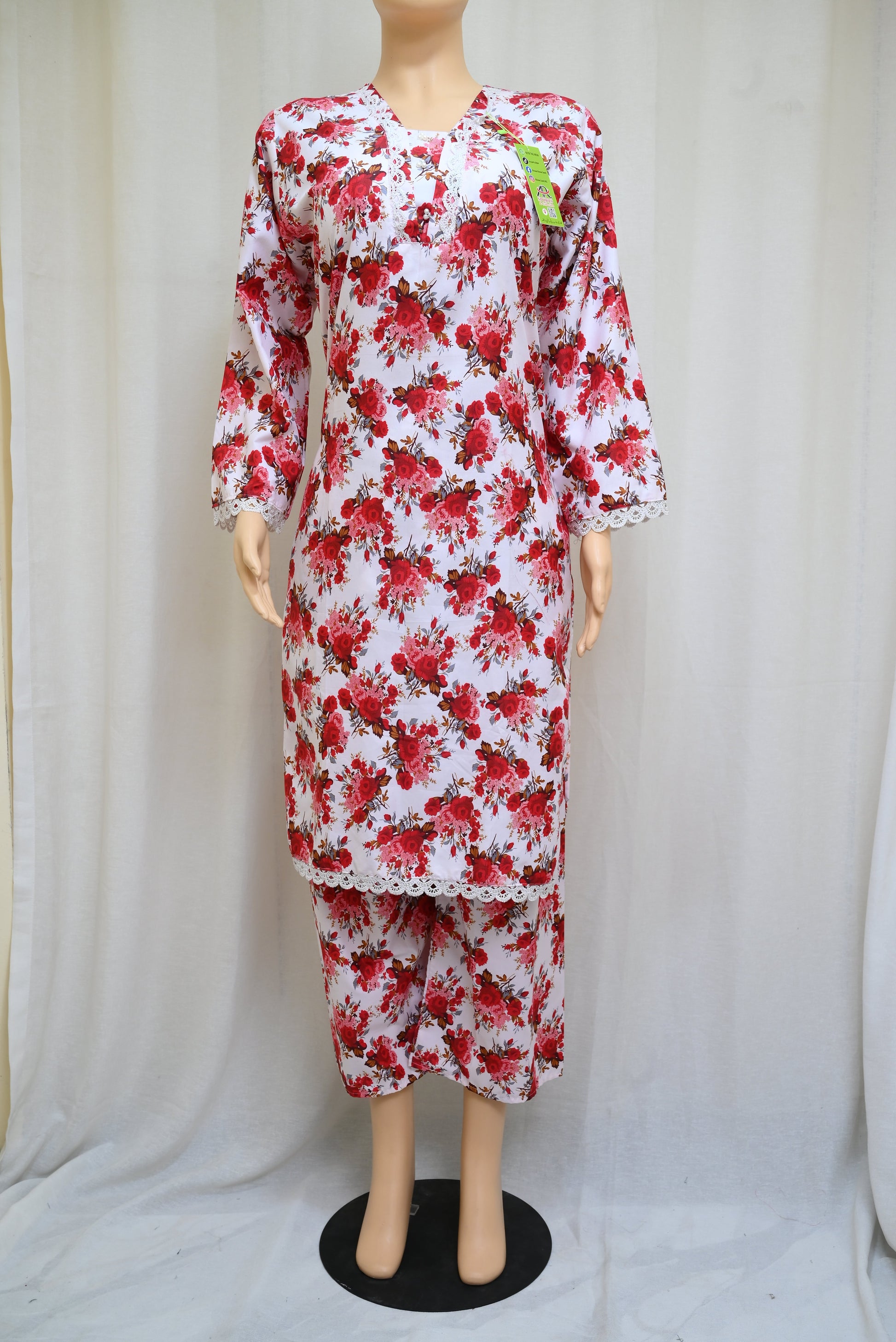 1030-Printed Lawn 2-Piece Set – Round Neck Shirt & Printed Trouser