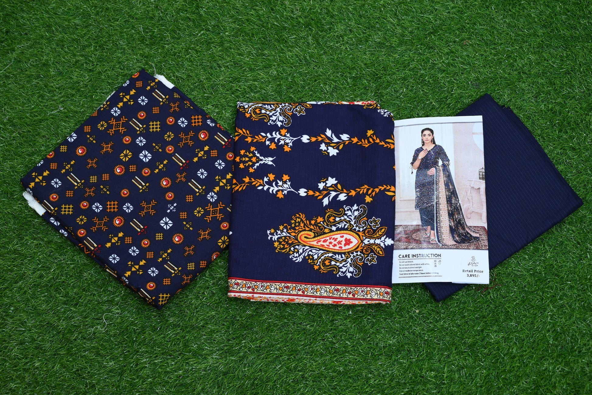 5514-Winter 3-Piece Unstitched Notica Doria Suit – Printed Shirt, Dupatta & Trouser | Premium Collection