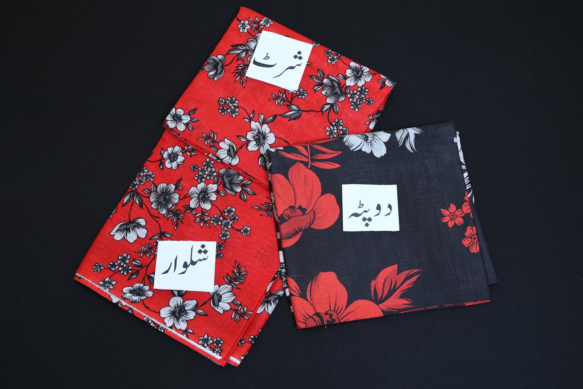 5518-Elegant 3-Piece Unstitched Khaddar Ensemble – Artfully Printed Shirt, Luxe Dyed Trouser & Statement Dupatta