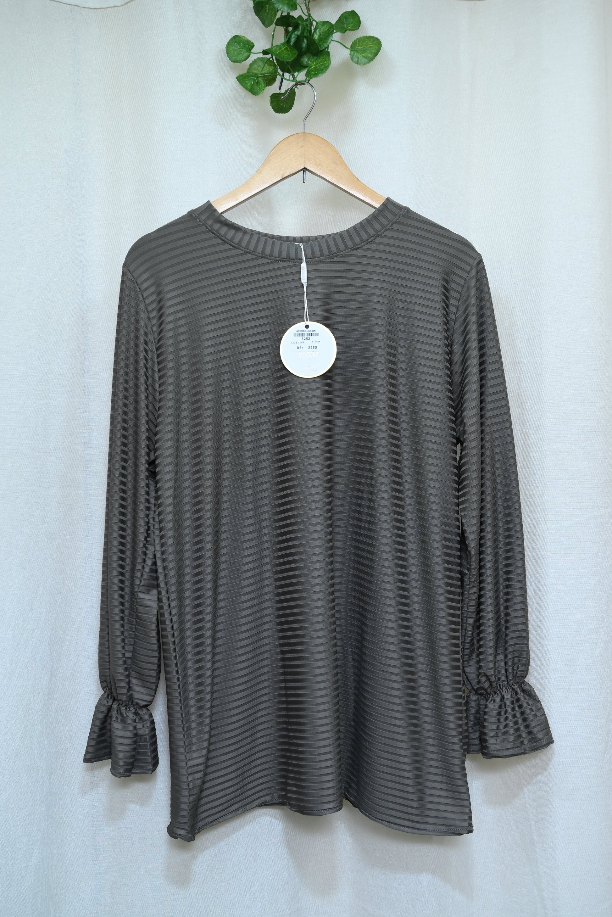 5252-Ladies Western Style Shirts – Trendy Cowgirl Tops with Classic Western Detailing