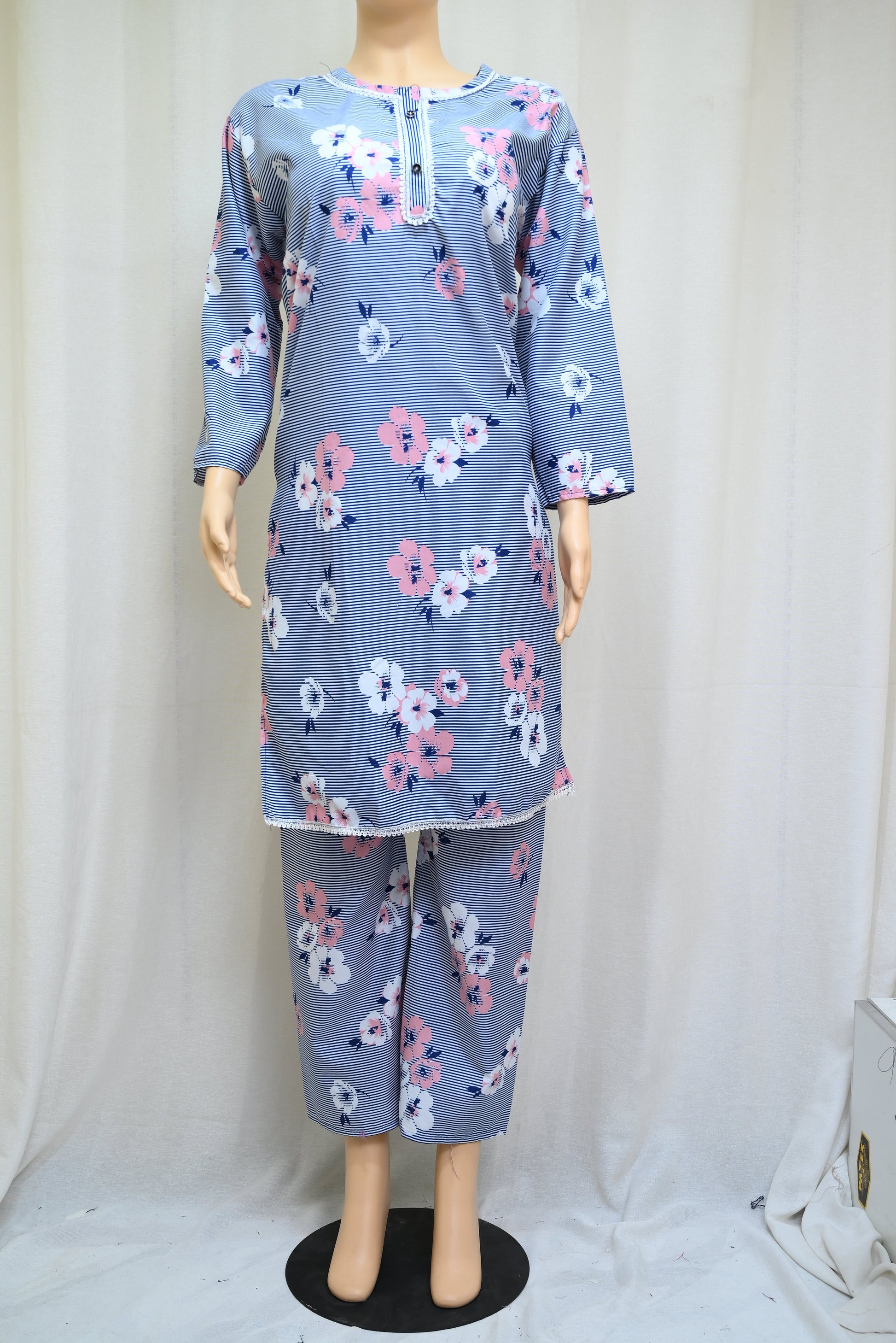 1028-Women’s Cotton Printed 2-Piece Set – Long Sleeve Shirt & Printed Trouser
