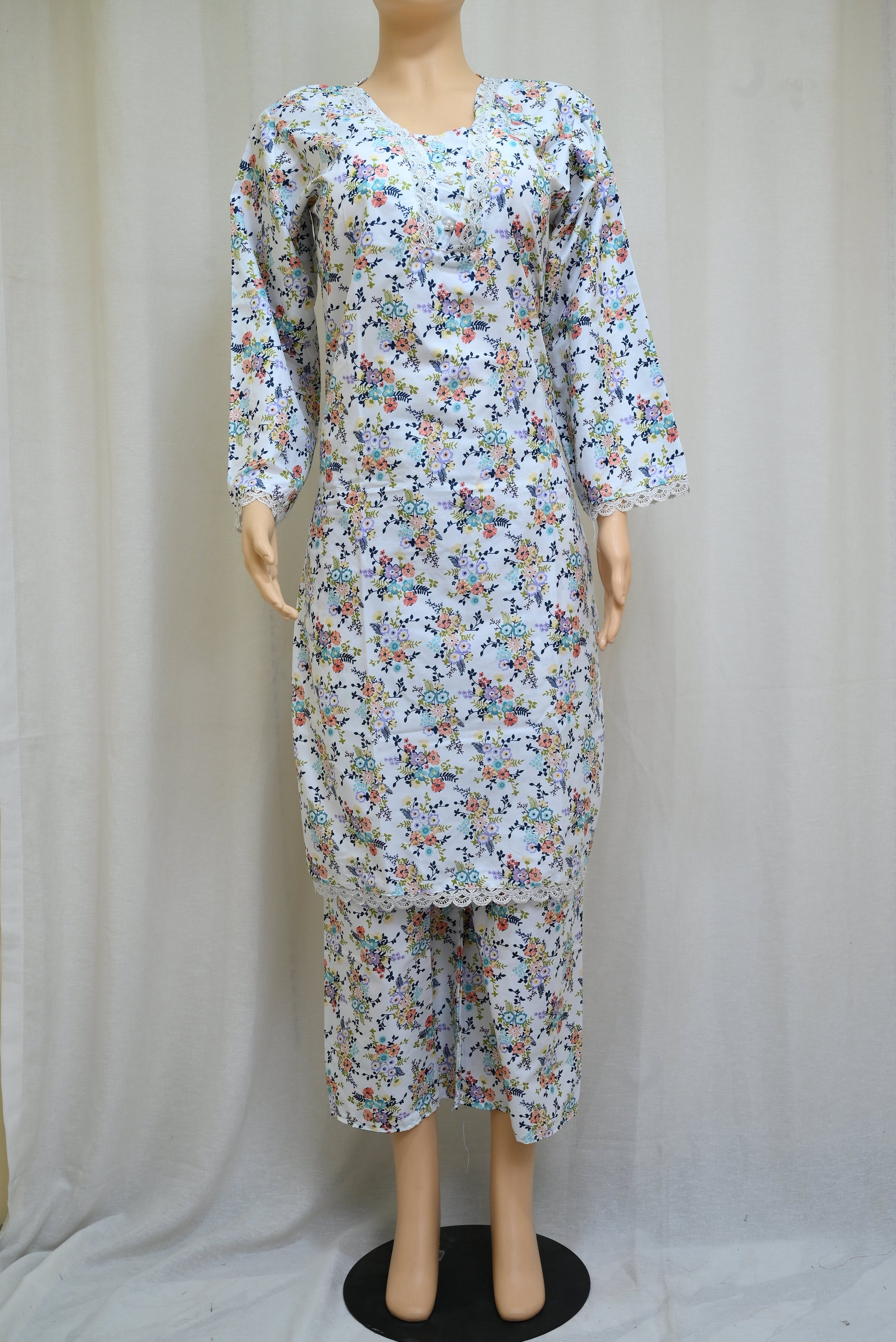 1030-Printed Lawn 2-Piece Set – Round Neck Shirt & Printed Trouser