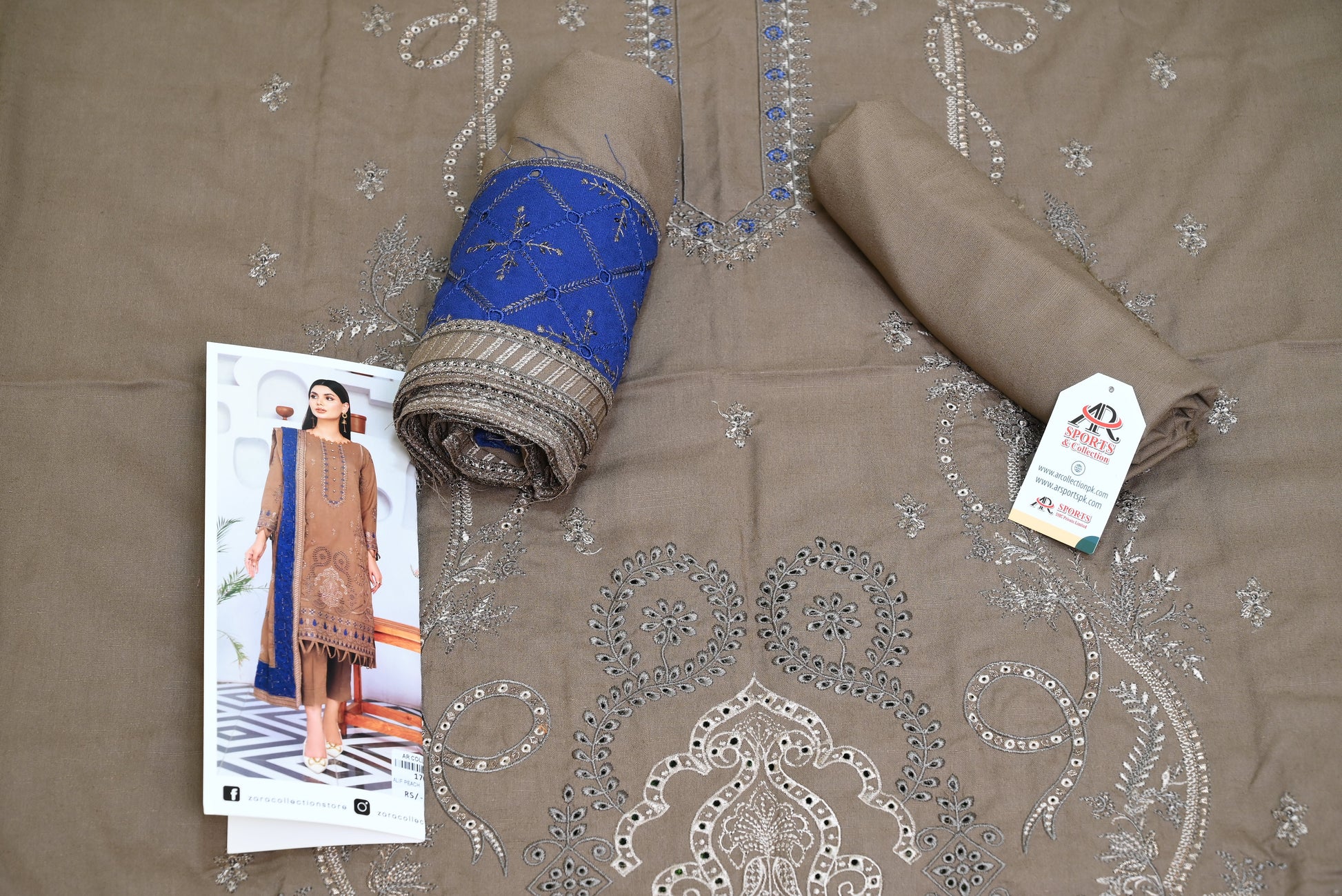 5502- 3-Piece Unstitched Air Jet Wool Suit – Embroidered Shirt, Fancy Dupatta & Plain Trouser