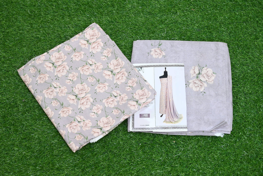 5509-Unstitched 3-Piece Premium Model Suit – Printed Shirt, Shawl & Trouser Set