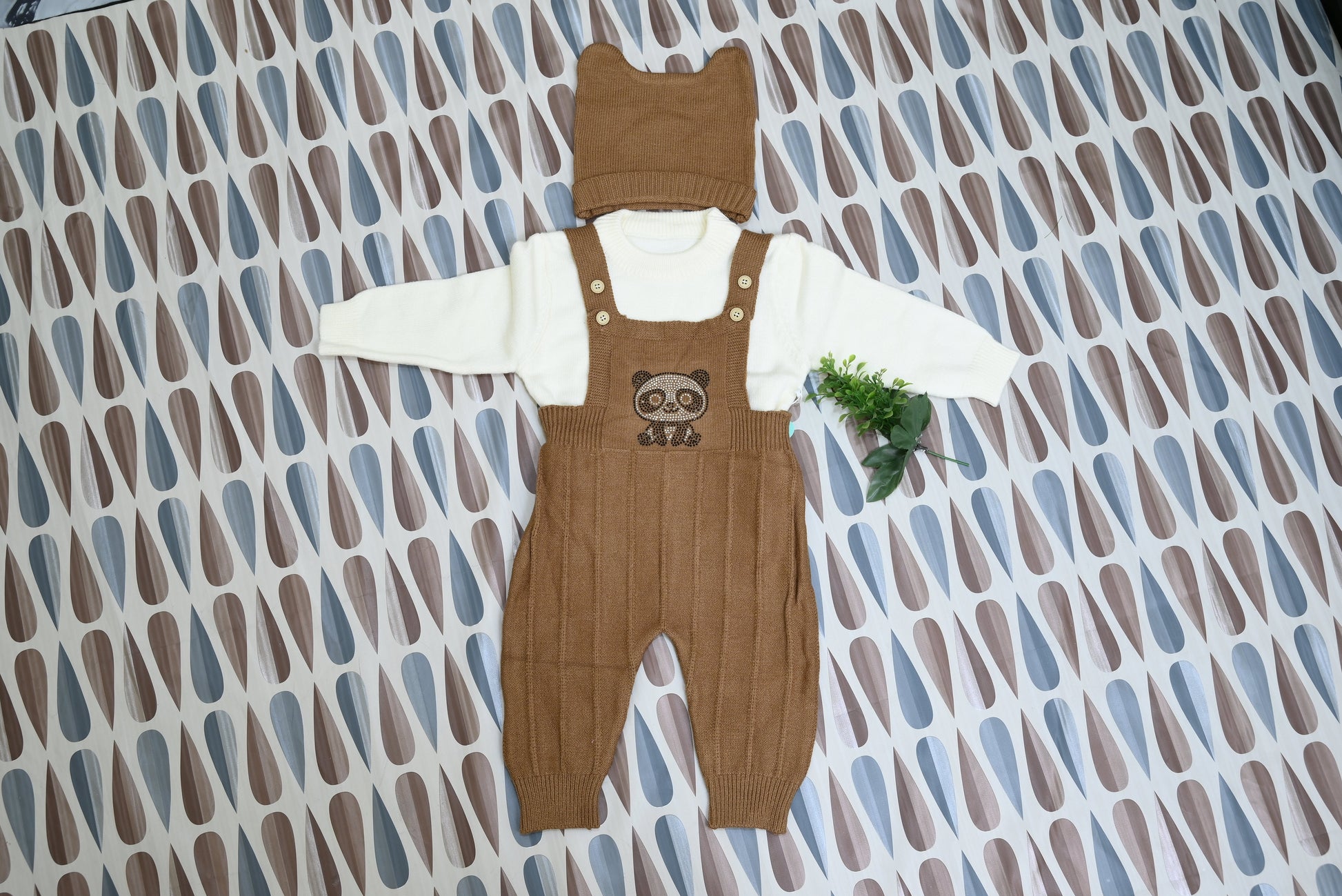 4302-Snug & Stylish – Imported Wool Baby Romper  (1/2)