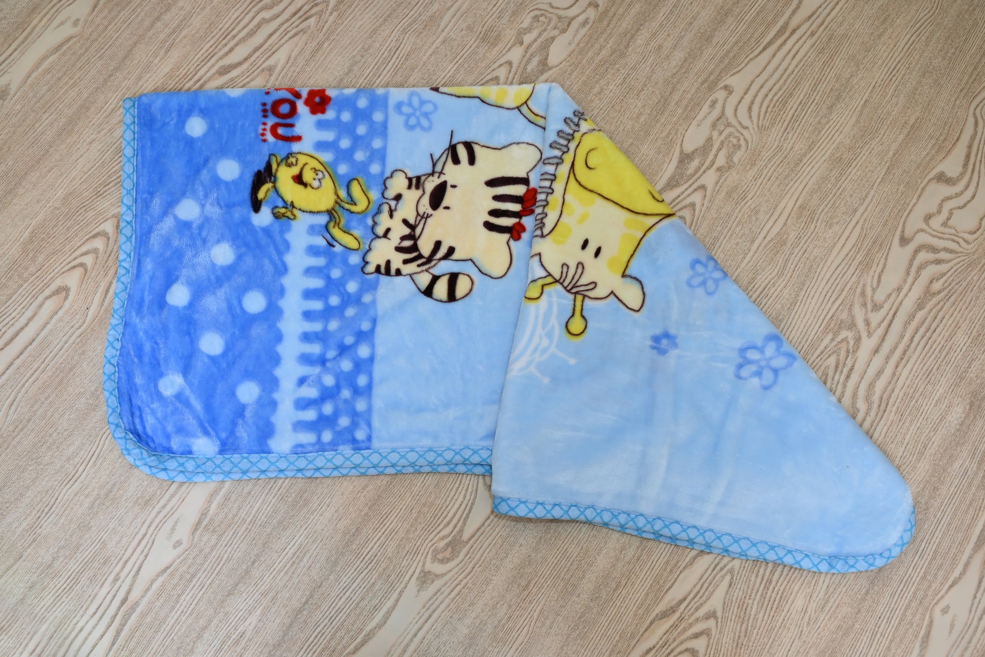 4277-Luxurious Velvet Baby Blanket