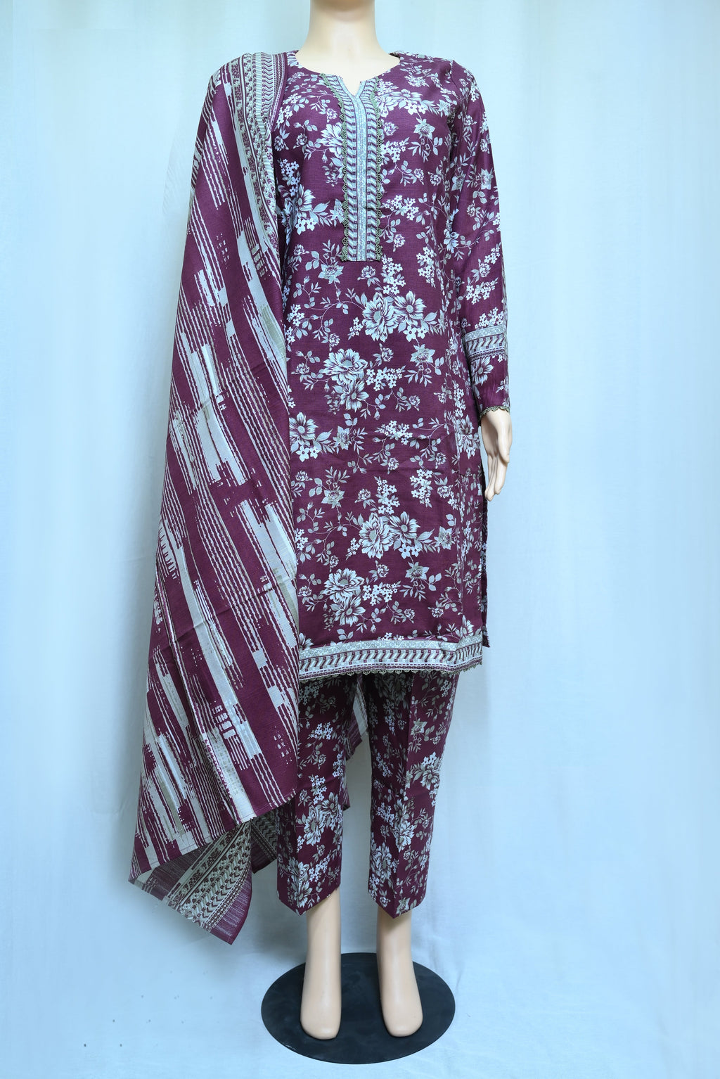 5067-3 Piece Khaddar Printed Suit – Chic & Comfortable Winter Wear for Women