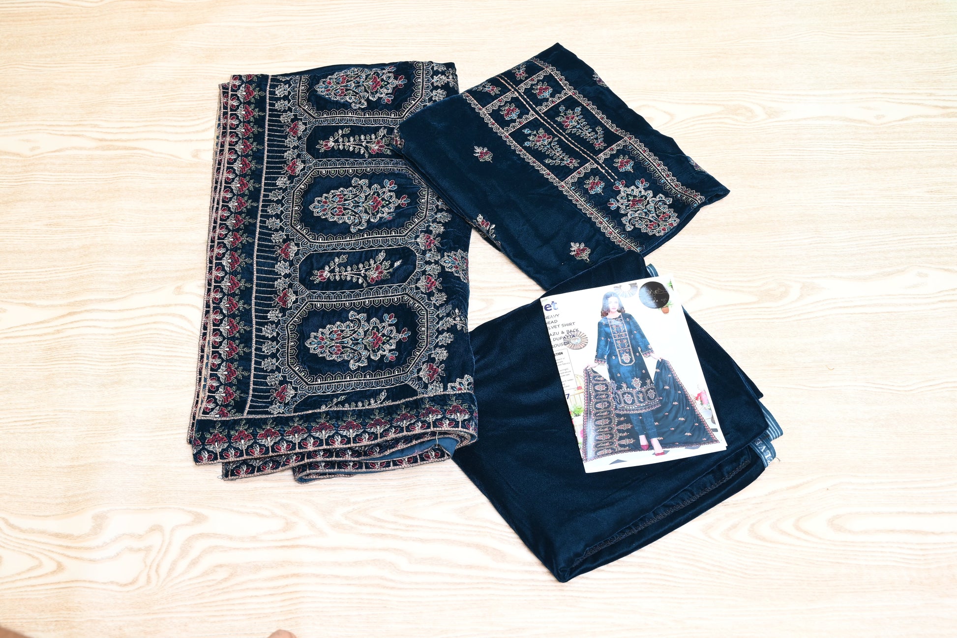 5503-3-Piece Unstitched Micro Velvet Suit – Heavy Embroidered Shirt, Dupatta & Trouser