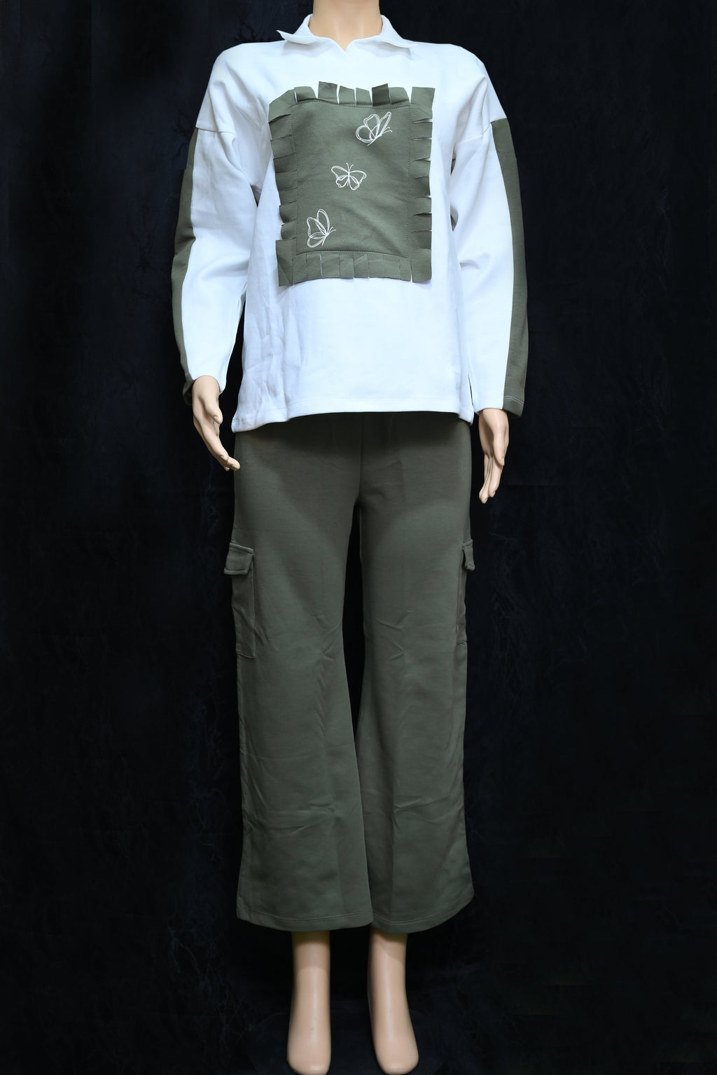 5228-Ladies Square Set Tracksuit – Stylish Two-Piece Set for Everyday Comfort