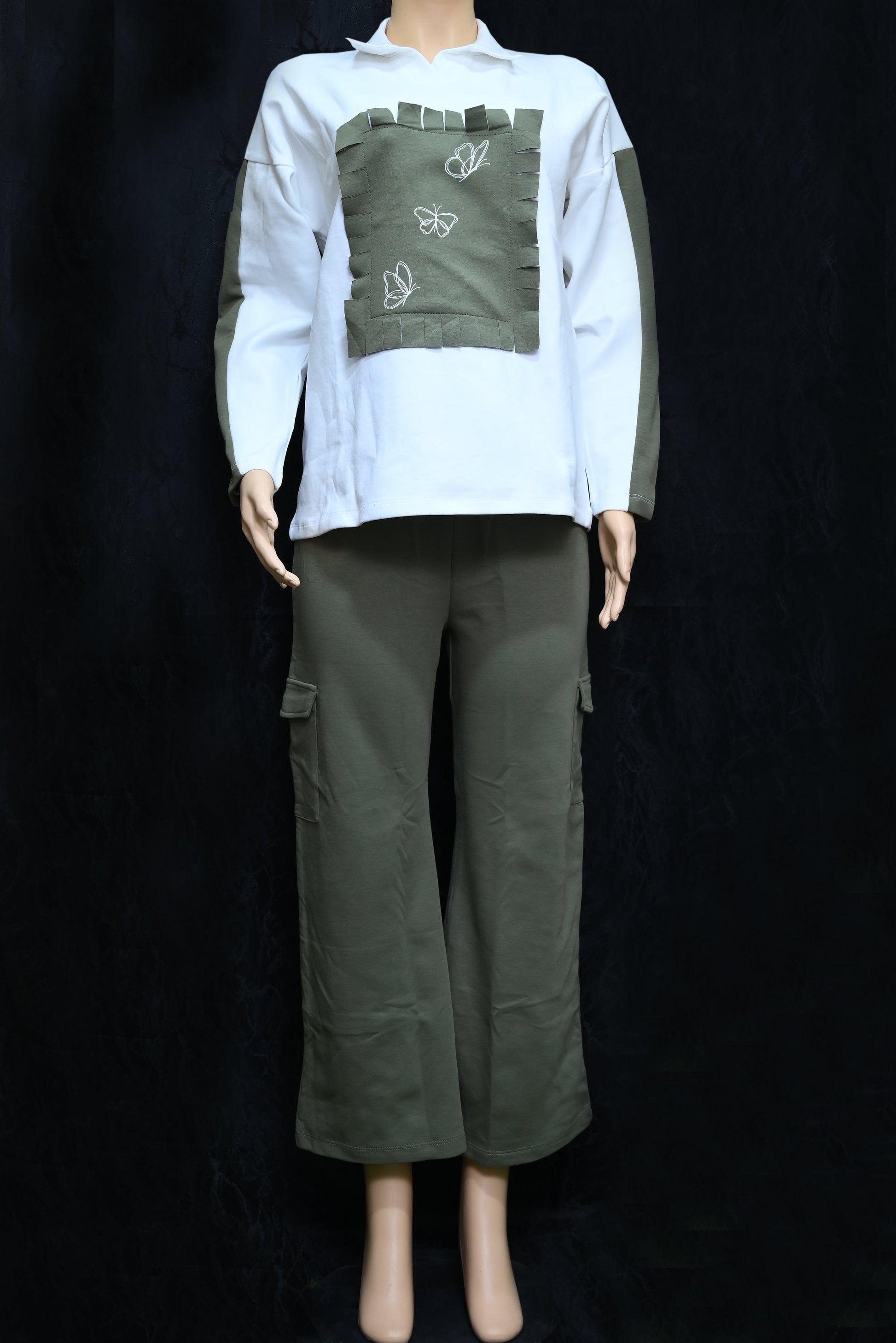 5228-Ladies Square Set Tracksuit – Stylish Two-Piece Set for Everyday Comfort